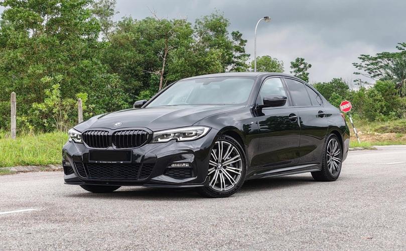 宝马330i进口版(进口宝马330i多少钱)