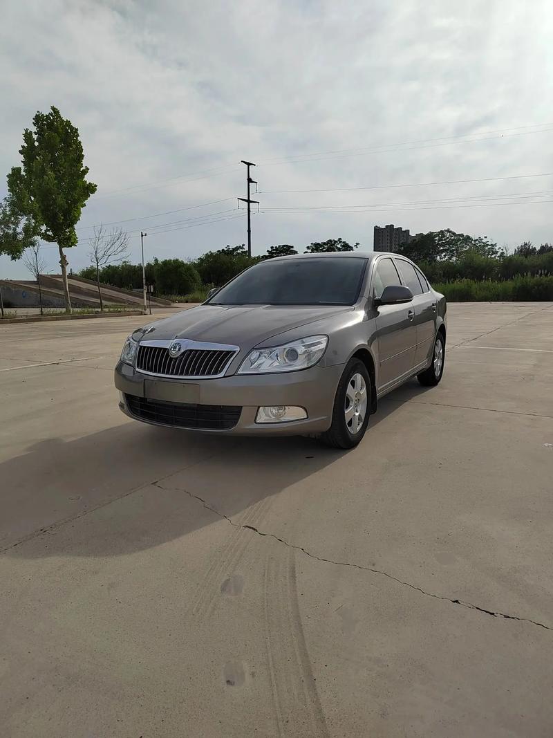 斯柯达明锐2012款报价及图片(斯柯达轿车明锐价格是多少)