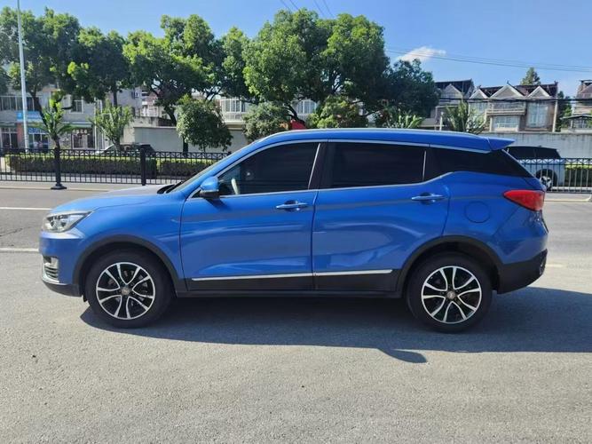 【汉腾x5是哪个厂的品牌,汉腾x5是哪个厂的品牌车】